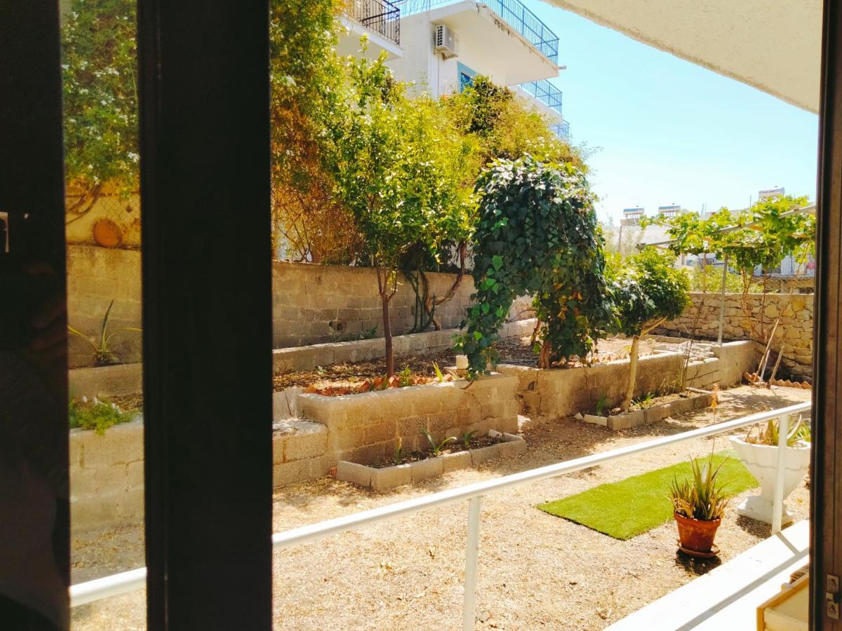 Hotel Golden Star Agia Marina  Exterior foto