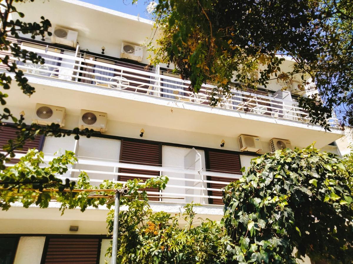 Hotel Golden Star Agia Marina  Exterior foto