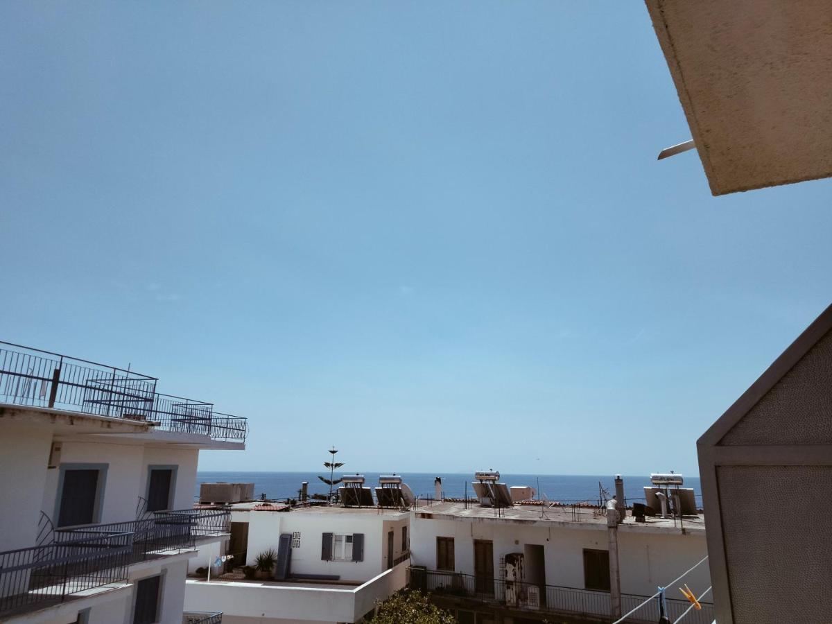 Hotel Golden Star Agia Marina  Exterior foto