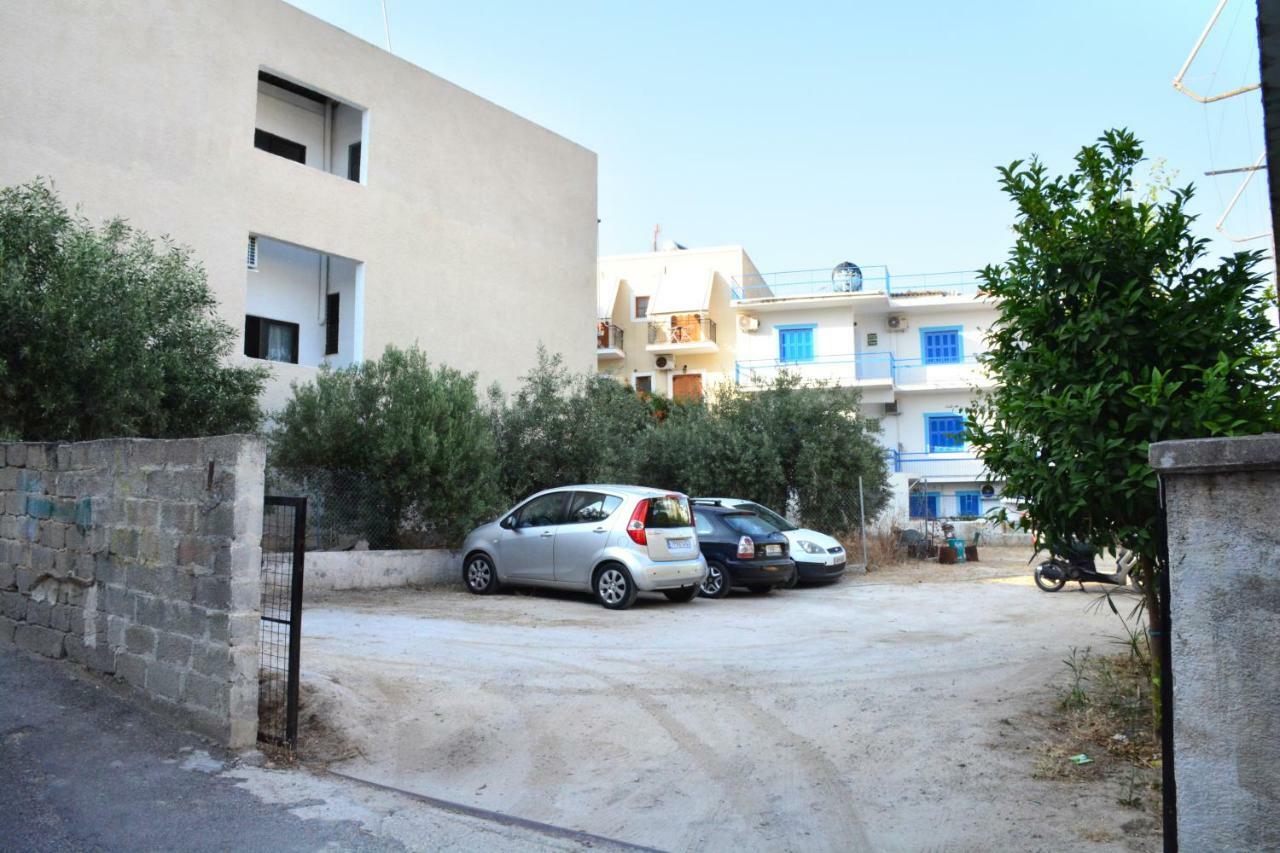 Hotel Golden Star Agia Marina  Exterior foto