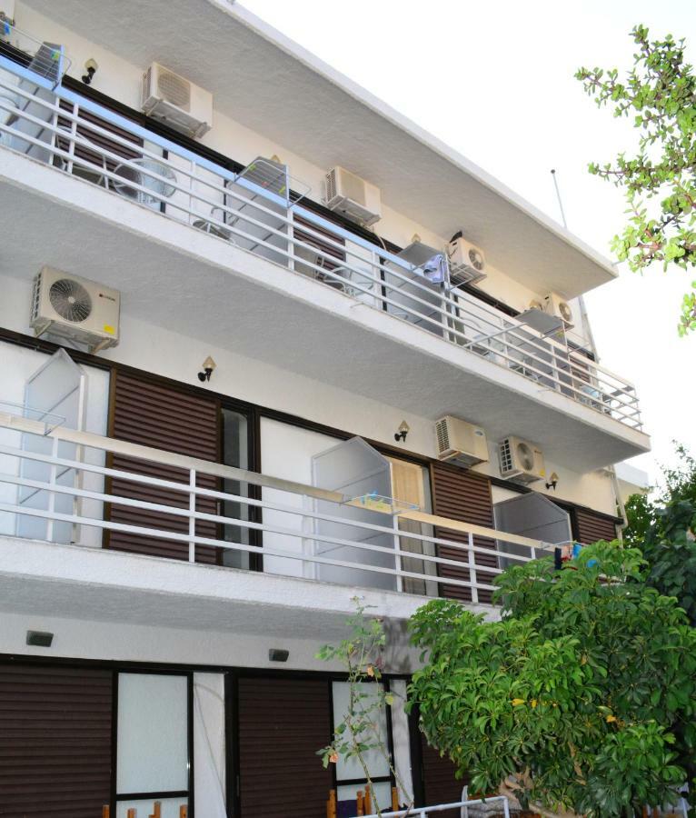 Hotel Golden Star Agia Marina  Exterior foto