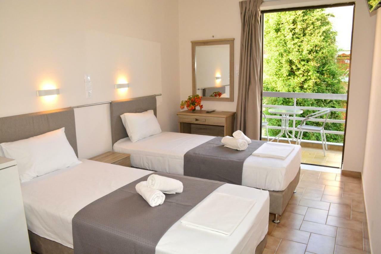 Hotel Golden Star Agia Marina  Exterior foto