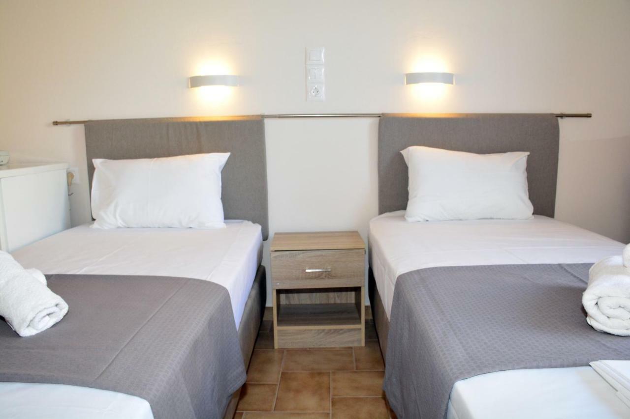 Hotel Golden Star Agia Marina  Exterior foto